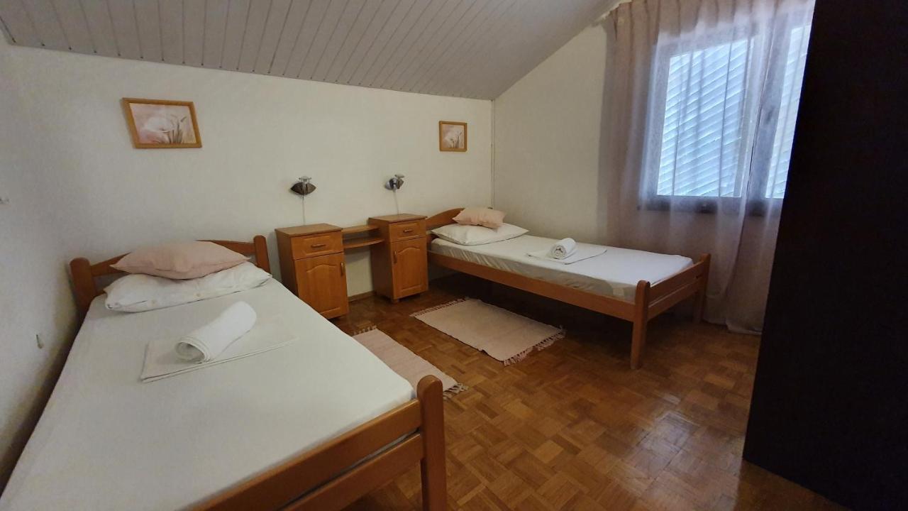 Apartment Karlos *