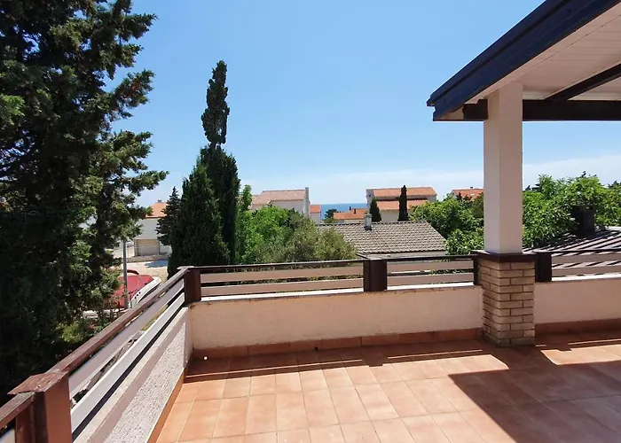Apartments Karlos